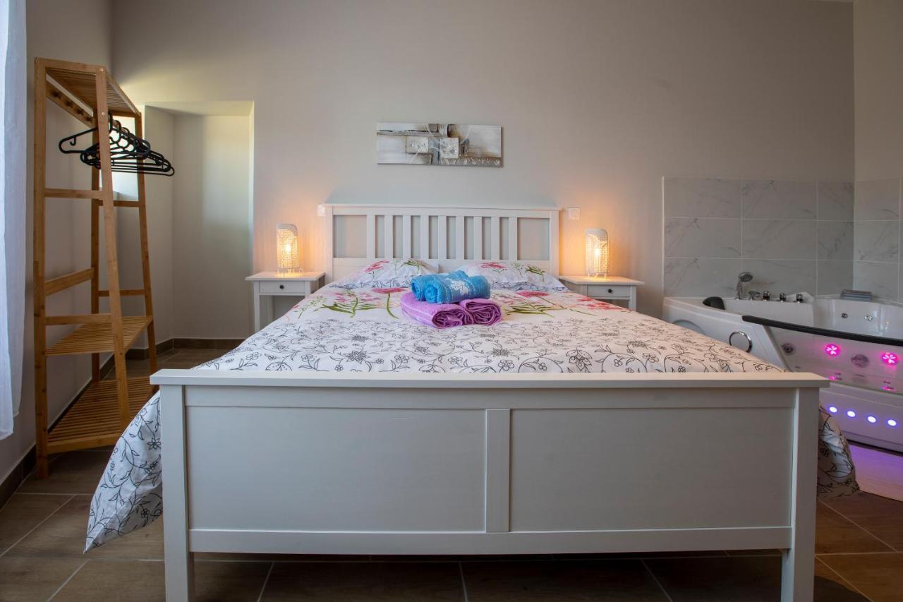 Loc Trotteur Le Cacao - Balneo, Gare Lourdes Apartman Kültér fotó