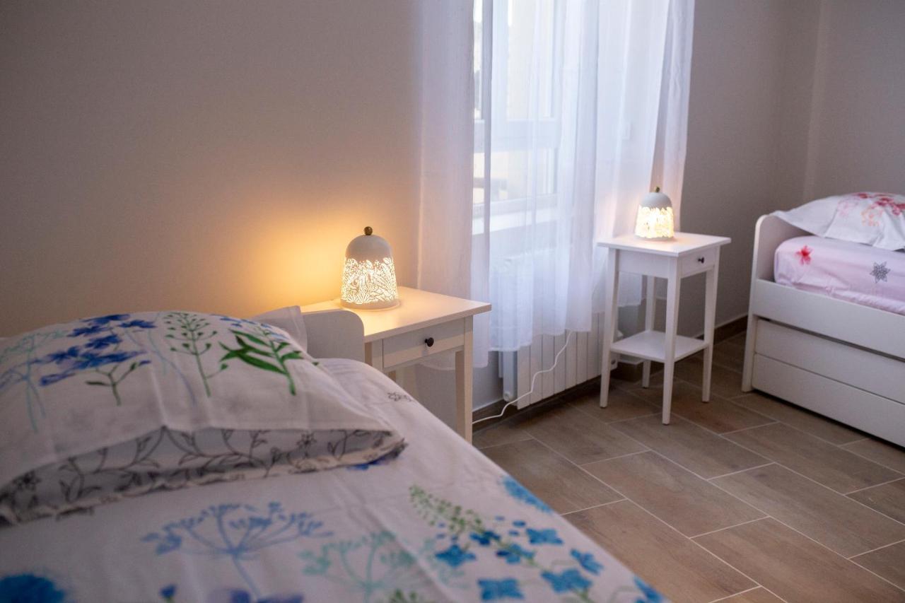 Loc Trotteur Le Cacao - Balneo, Gare Lourdes Apartman Kültér fotó